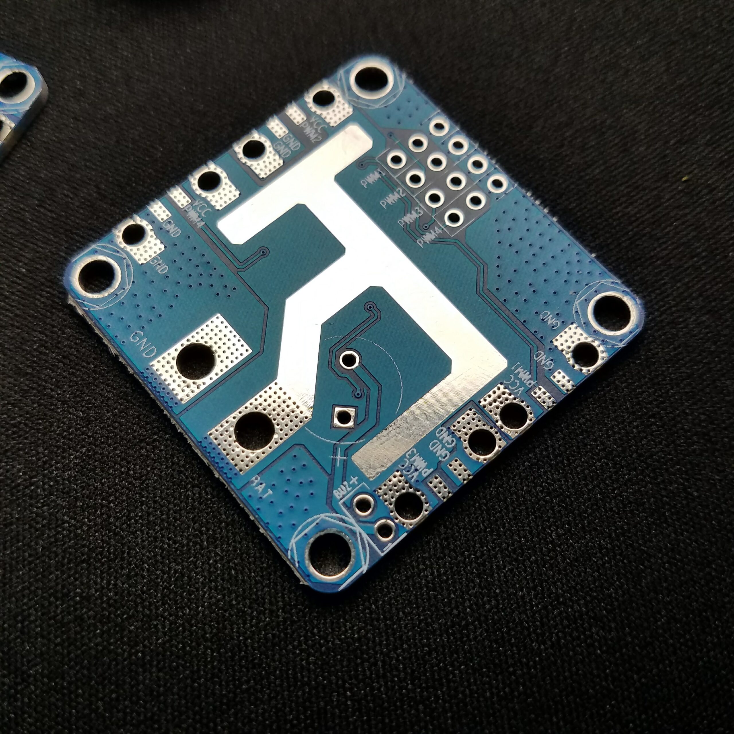 OMNIBUS Power/signal distribution board - Image 3